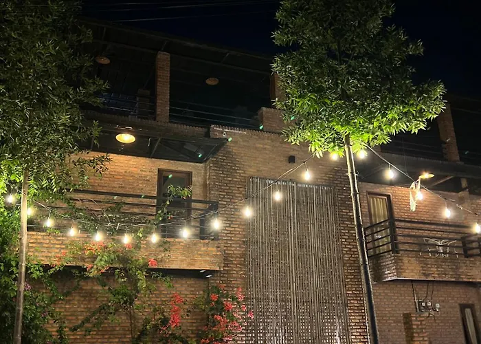 Vila NjdHotel di Bogor